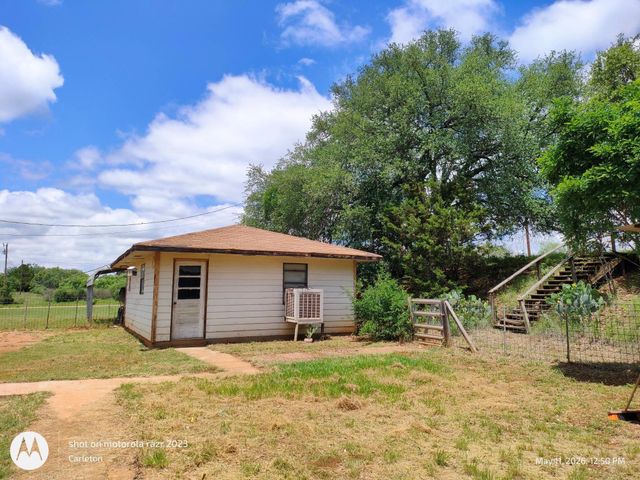 601 E. Austin Ave, Llano, TX 78643