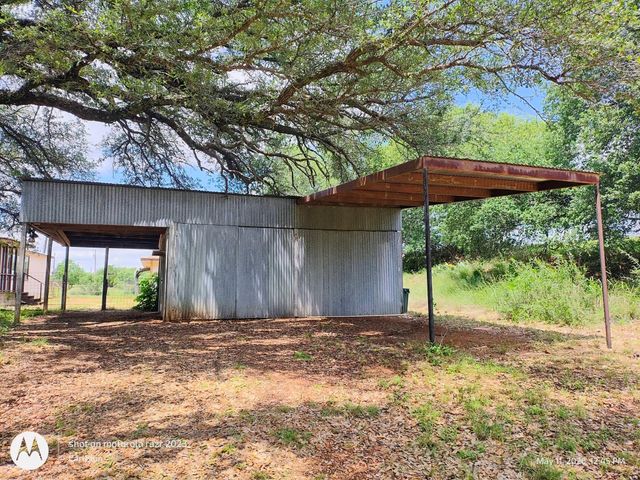 601 E. Austin Ave, Llano, TX 78643