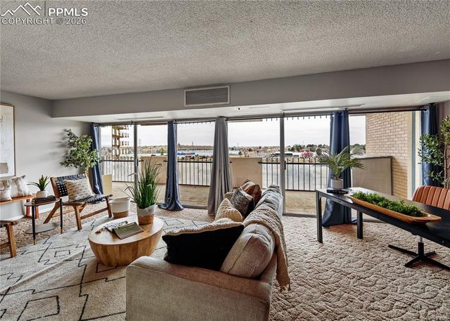 411 Lakewood Circle C904, Colorado Springs, CO 80910