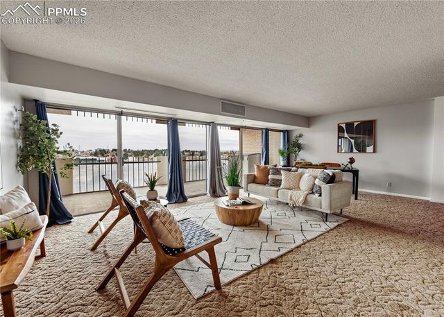 411 Lakewood Circle C904, Colorado Springs, CO 80910