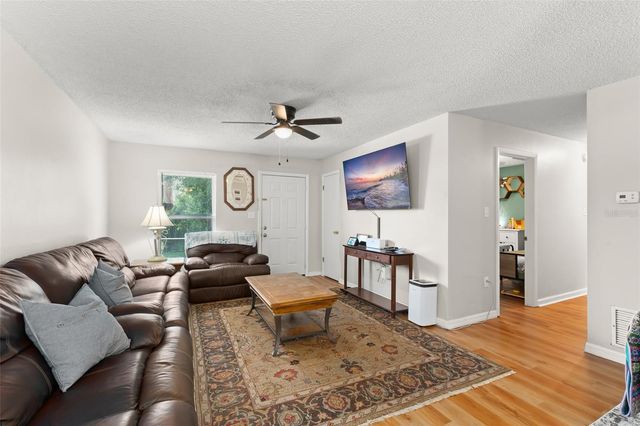 2710 W COUNTY ROAD 44, Eustis, FL 32726