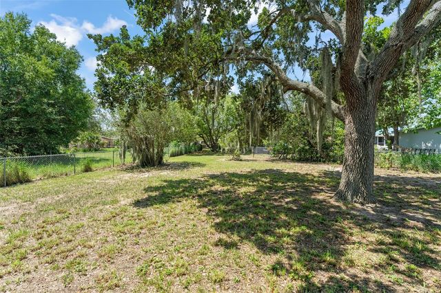 2710 W COUNTY ROAD 44, Eustis, FL 32726