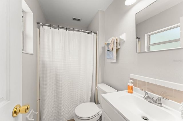 2710 W COUNTY ROAD 44, Eustis, FL 32726