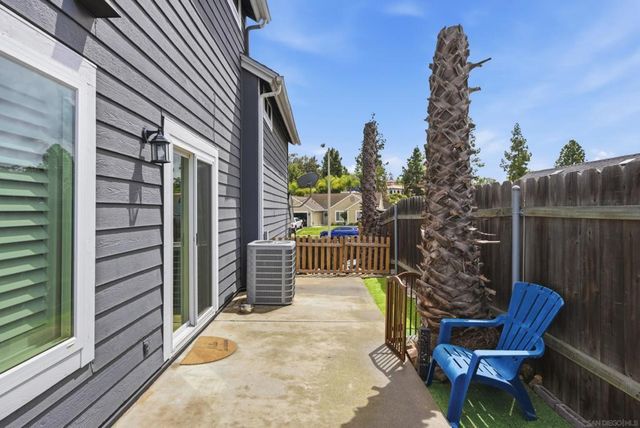 956 Mariposa Place, Escondido, CA 92026