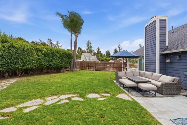 956 Mariposa Place, Escondido, CA 92026