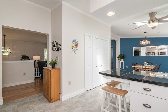 96 Straits Rd, Hatfield, MA 01038