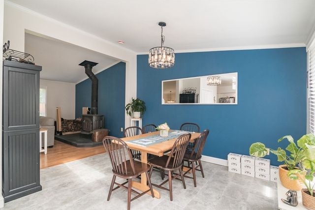 96 Straits Rd, Hatfield, MA 01038
