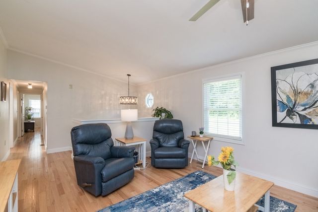 96 Straits Rd, Hatfield, MA 01038