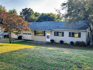 364 LYNNHAVEN Drive, Saegertown, PA 16433