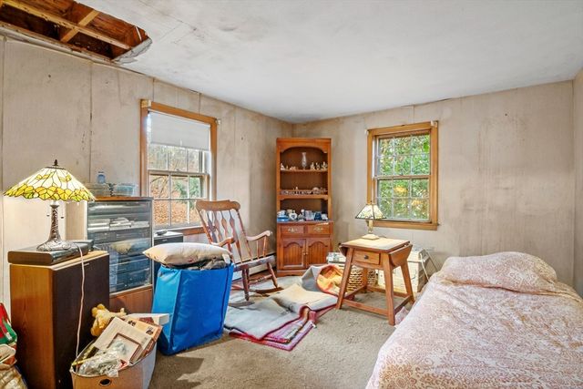 15 Crescent Rd, Woburn, MA 01801