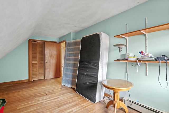 15 Crescent Rd, Woburn, MA 01801