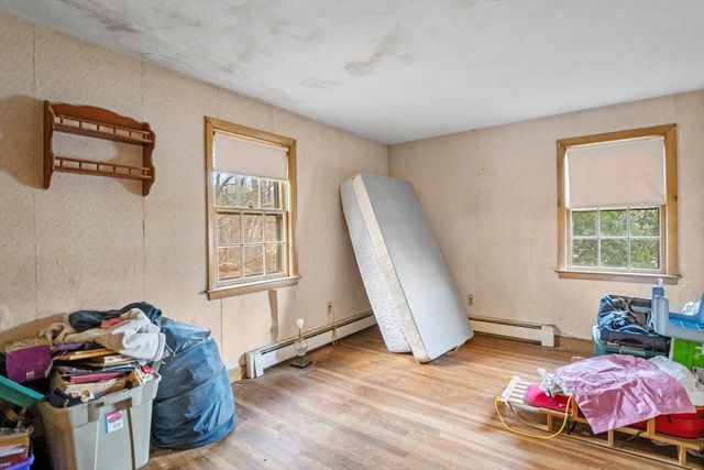 15 Crescent Rd, Woburn, MA 01801