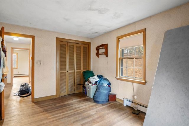 15 Crescent Rd, Woburn, MA 01801