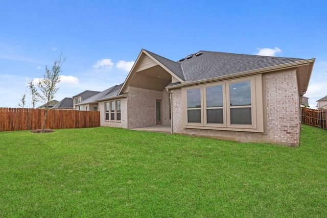 1132 Hitching Post Way, Oak Point, TX 75068
