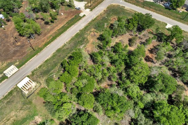 114 Empire ST, Elgin, TX 78621