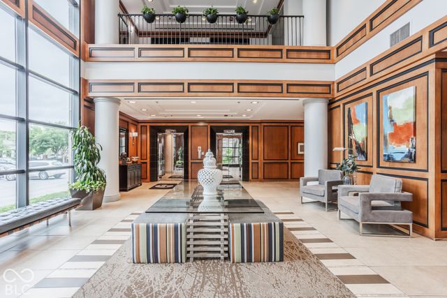 225 N New Jersey Street 27, Indianapolis, IN 46204