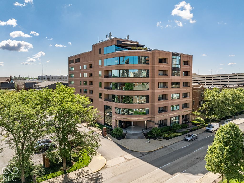 225 N New Jersey Street 27, Indianapolis, IN 46204