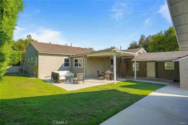 505 Cambridge Drive, Burbank, CA 91504
