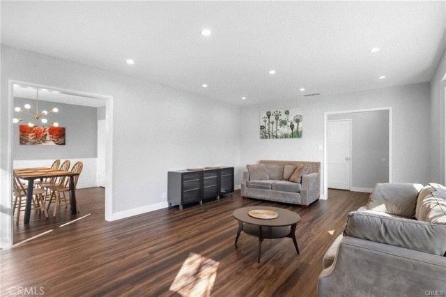 505 Cambridge Drive, Burbank, CA 91504