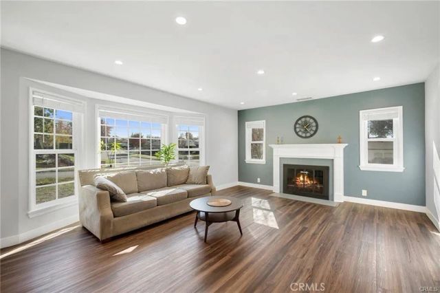 505 Cambridge Drive, Burbank, CA 91504