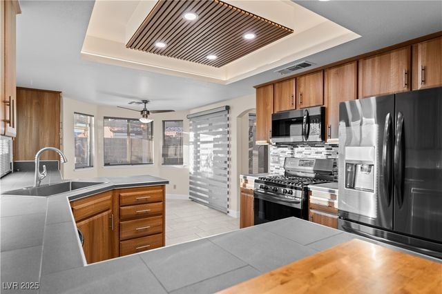 4629 Victoria Beach Way, Las Vegas, NV 89130