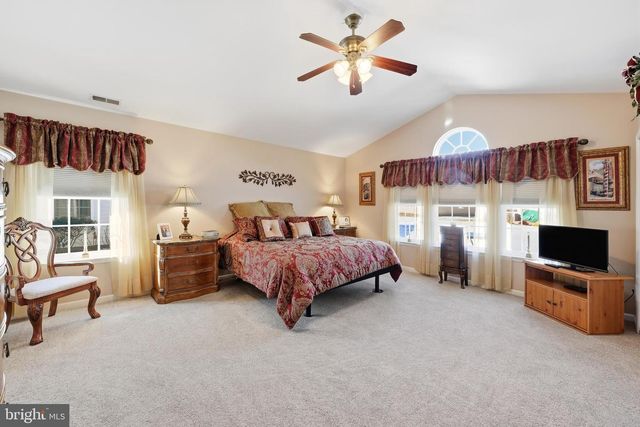 531 RIVIERA DR, Williamstown, NJ 08094