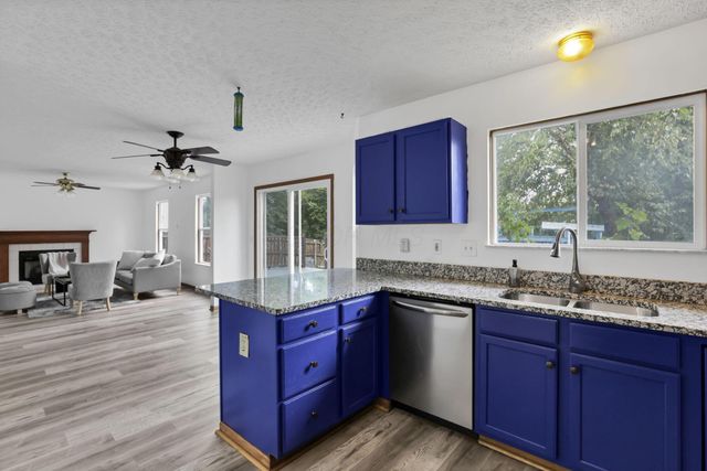 504 Bellcrest Court, Pataskala, OH 43062