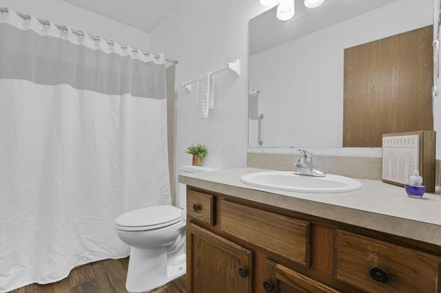 504 Bellcrest Court, Pataskala, OH 43062