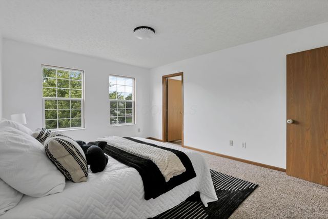 504 Bellcrest Court, Pataskala, OH 43062