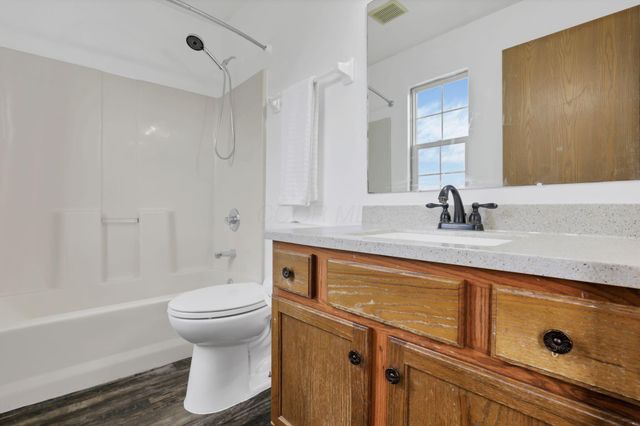 504 Bellcrest Court, Pataskala, OH 43062