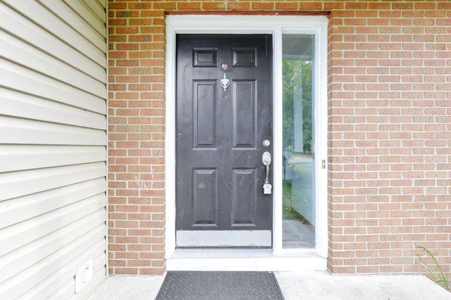 504 Bellcrest Court, Pataskala, OH 43062