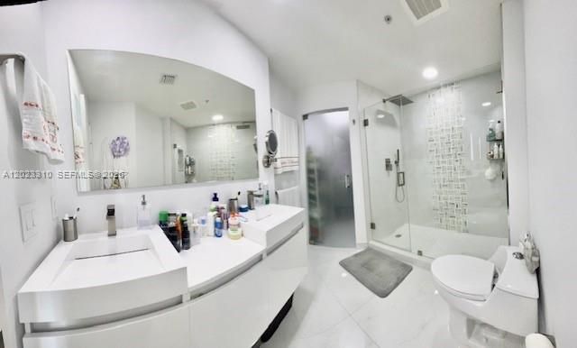 79 SW 12th St 1806, Miami, FL 33130
