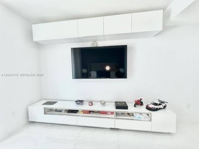 79 SW 12th St 1806, Miami, FL 33130