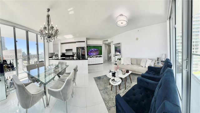 79 SW 12th St 1806, Miami, FL 33130