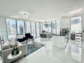 79 SW 12th St 1806, Miami, FL 33130