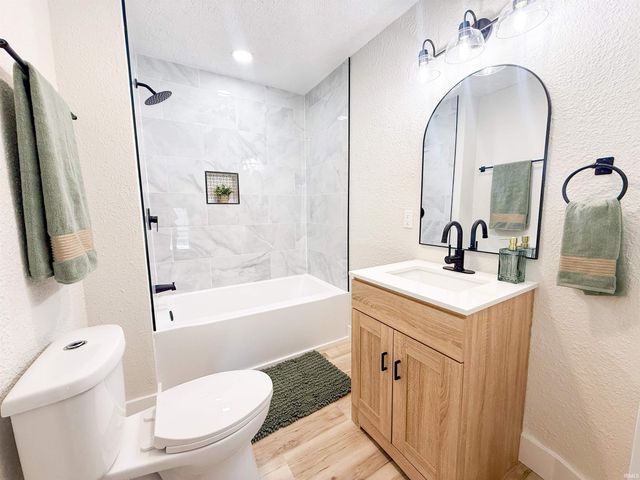 207 N Lafayette Street, North Liberty, IN 46554