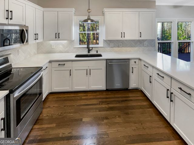 2380 Black Bear Court, Buford, GA 30519