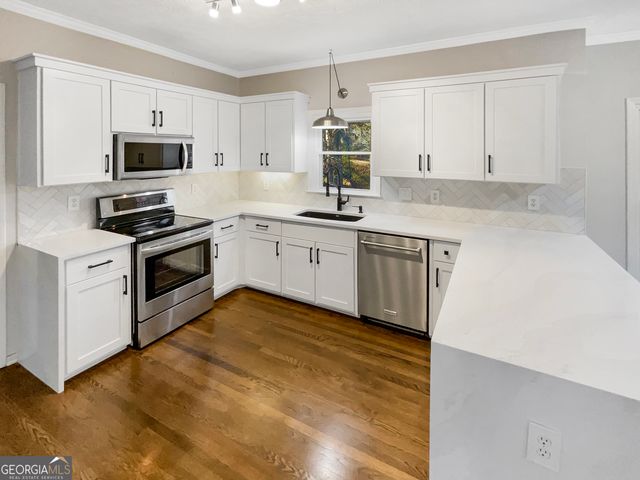 2380 Black Bear Court, Buford, GA 30519