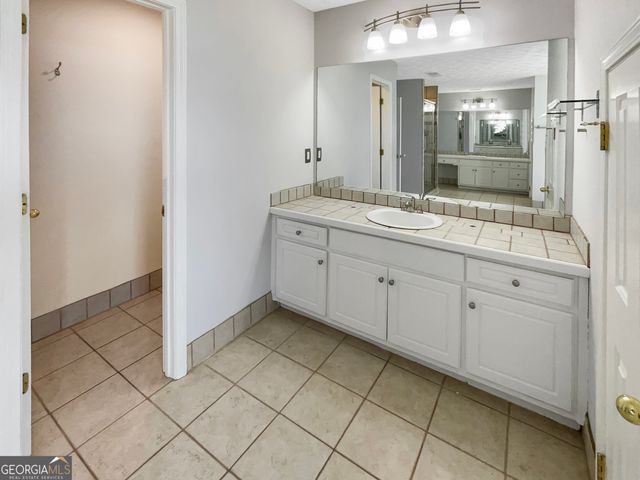 2380 Black Bear Court, Buford, GA 30519