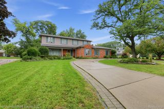 25711 Branchaster Road, Farmington Hills, MI 48336