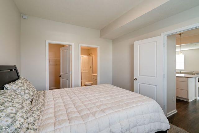 6986 Birmingham Avenue, Mccordsville, IN 46055