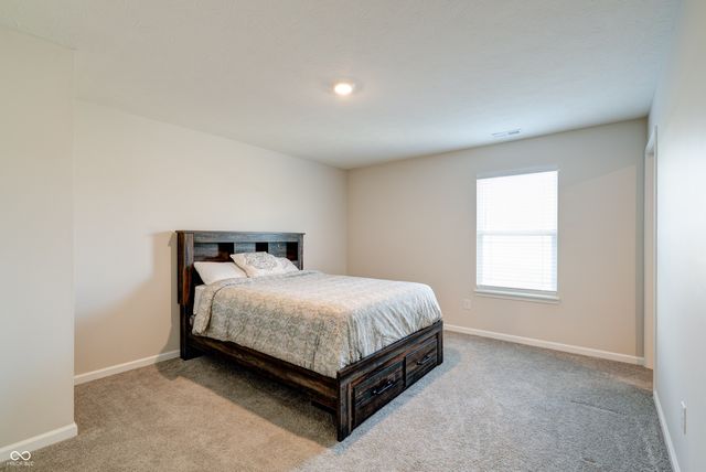 6986 Birmingham Avenue, Mccordsville, IN 46055