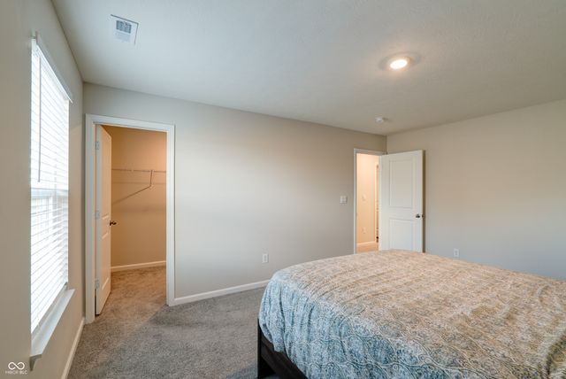 6986 Birmingham Avenue, Mccordsville, IN 46055