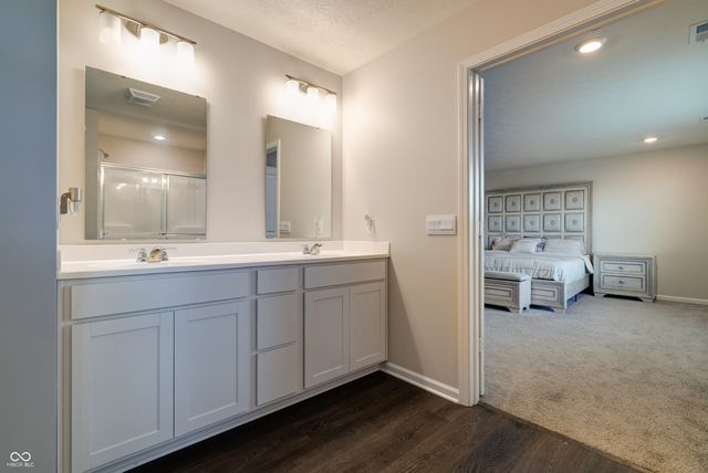 6986 Birmingham Avenue, Mccordsville, IN 46055