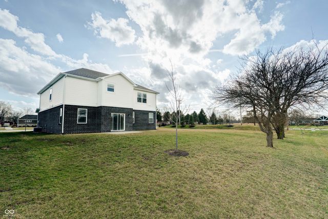 6986 Birmingham Avenue, Mccordsville, IN 46055