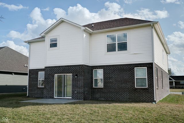 6986 Birmingham Avenue, Mccordsville, IN 46055