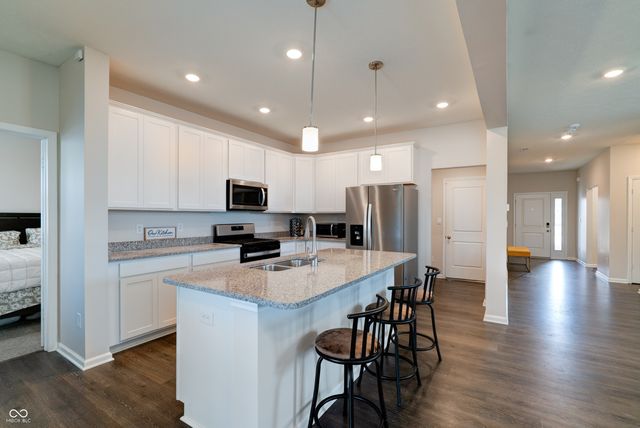 6986 Birmingham Avenue, Mccordsville, IN 46055