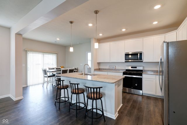 6986 Birmingham Avenue, Mccordsville, IN 46055