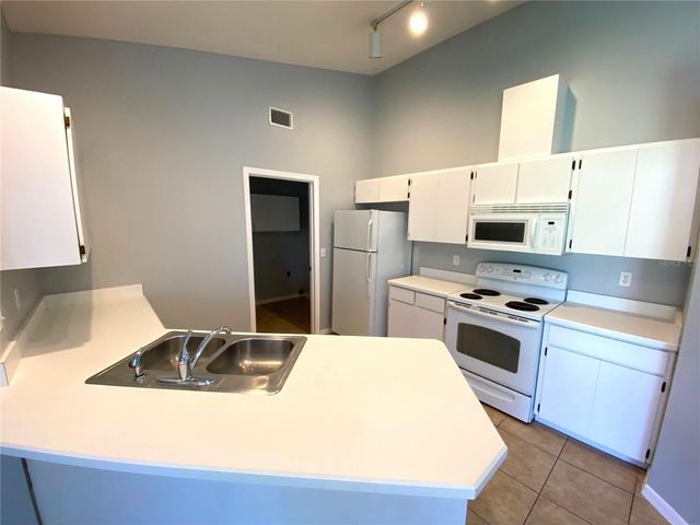 100 WOOD HAVEN DRIVE, Palm Coast, FL 32137