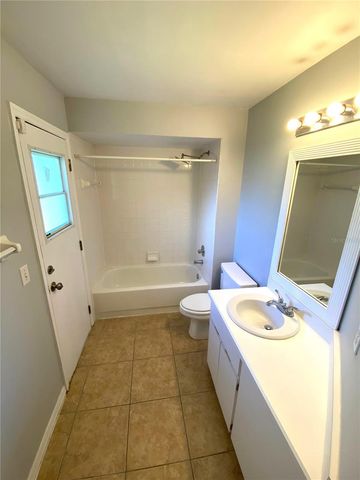 100 WOOD HAVEN DRIVE, Palm Coast, FL 32137